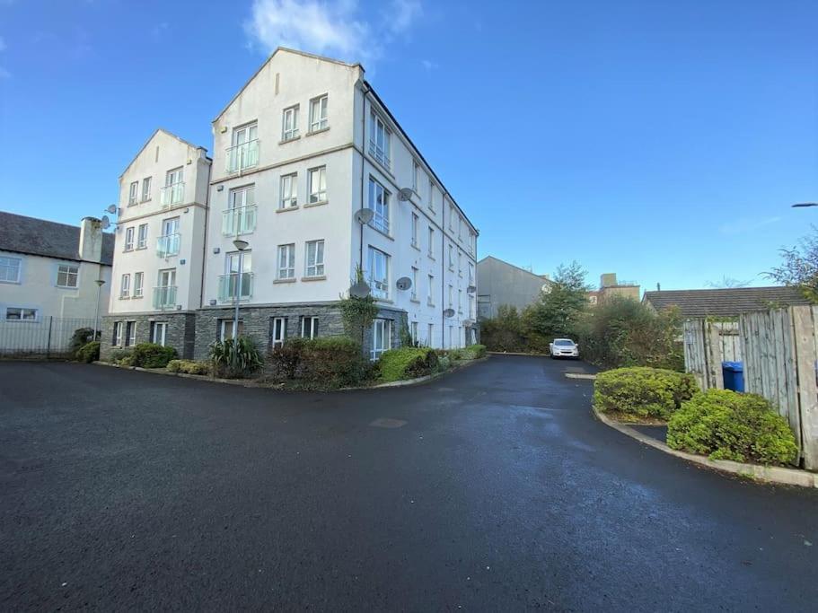 Artistic Stunning Apartment City View Londonderry Kültér fotó